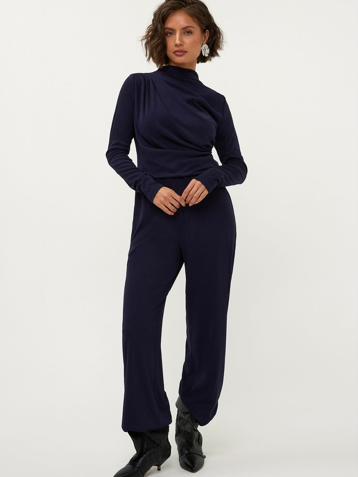 marve-amsterdam-studio-amaya-bo-top-blue3