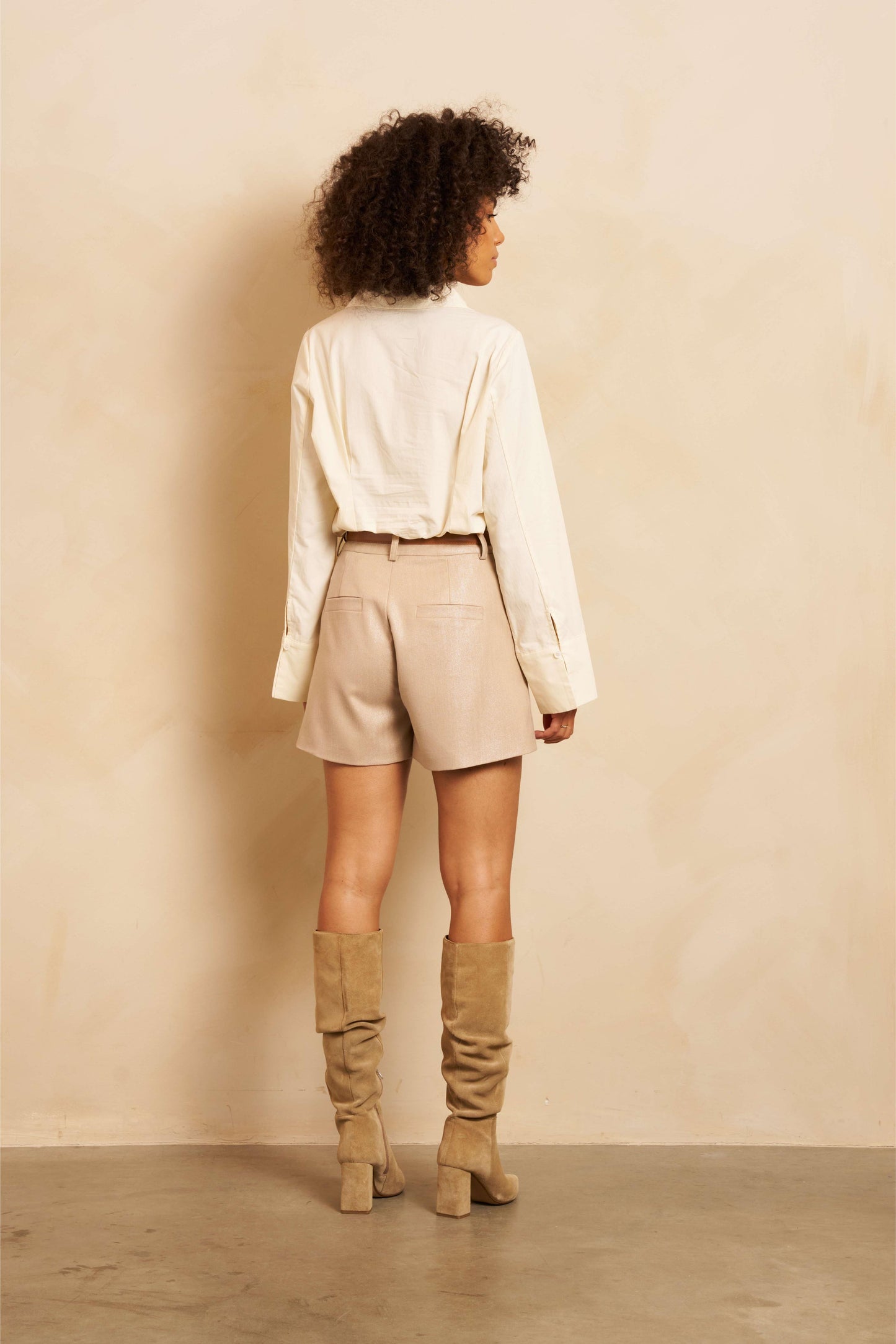 Lofty Manner - Short Jennifer - Sand