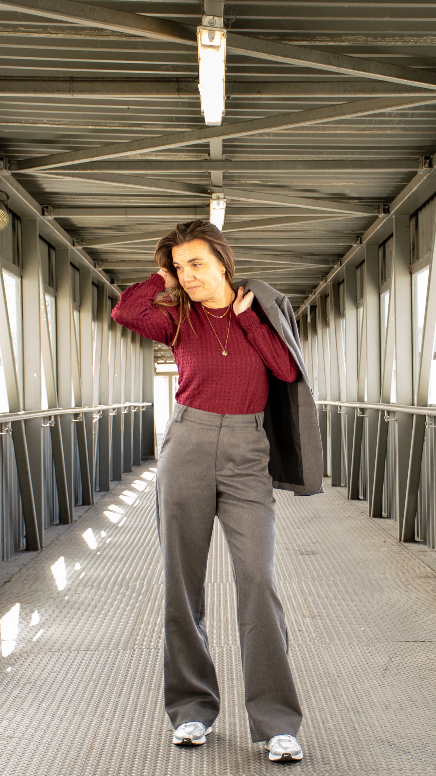 Lofty Manner- Top Thyrsa - Burgundy - Red