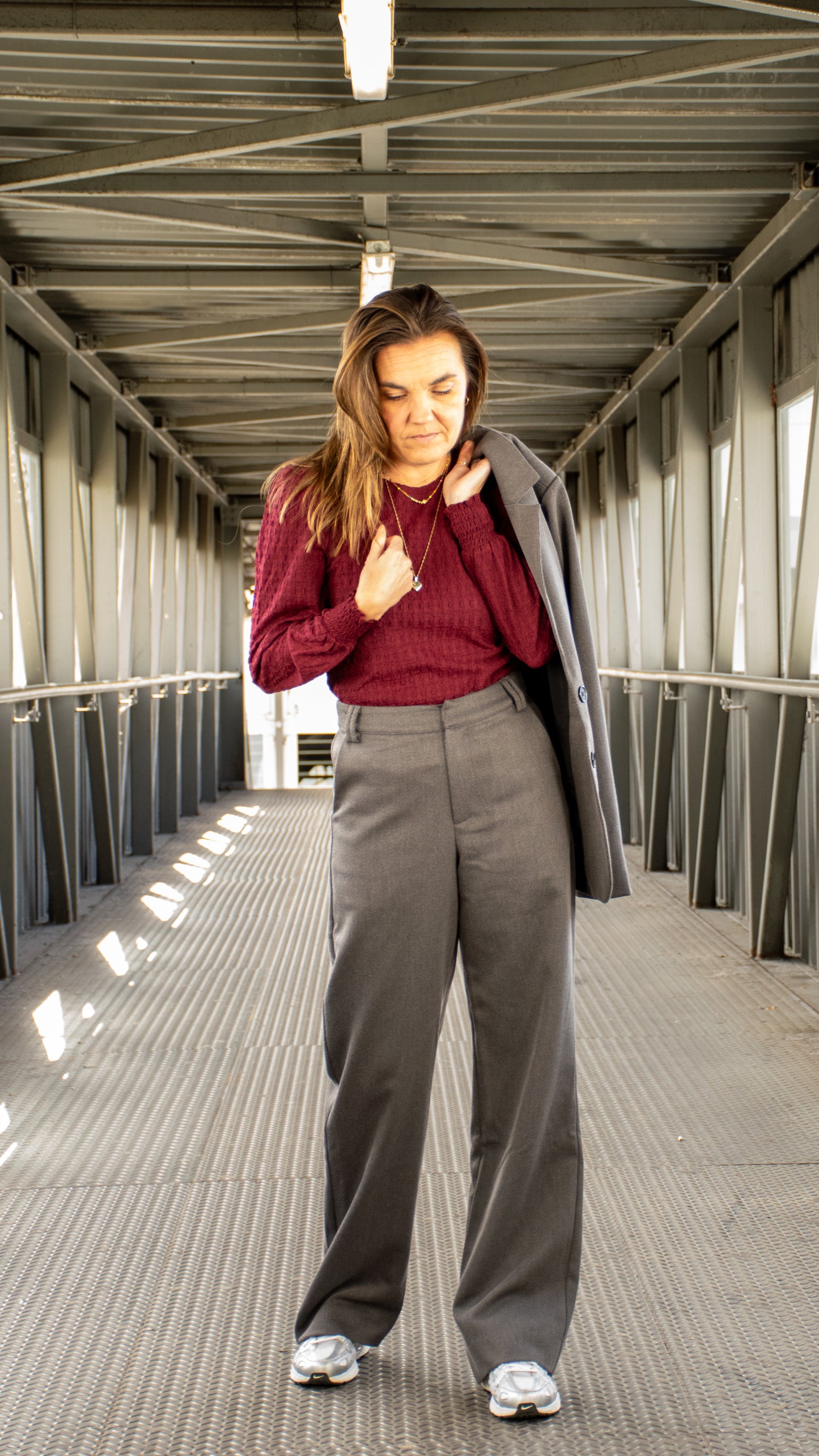 Lofty Manner- Top Thyrsa - Burgundy - Red