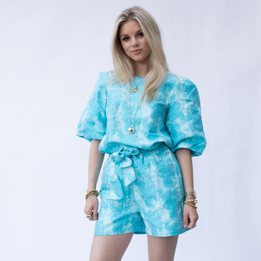 Lofty Manner Top Aria